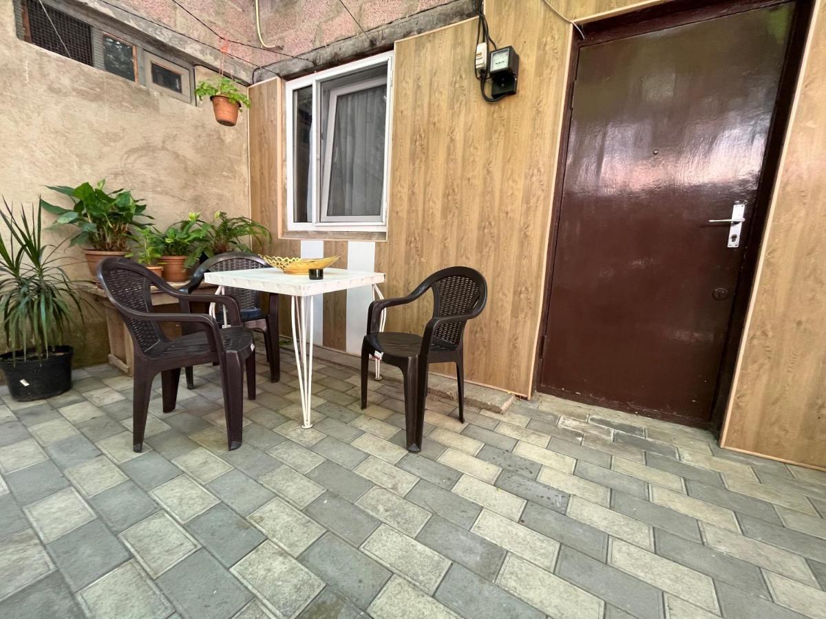 Cortile Apartment Tbilisi Bagian luar foto